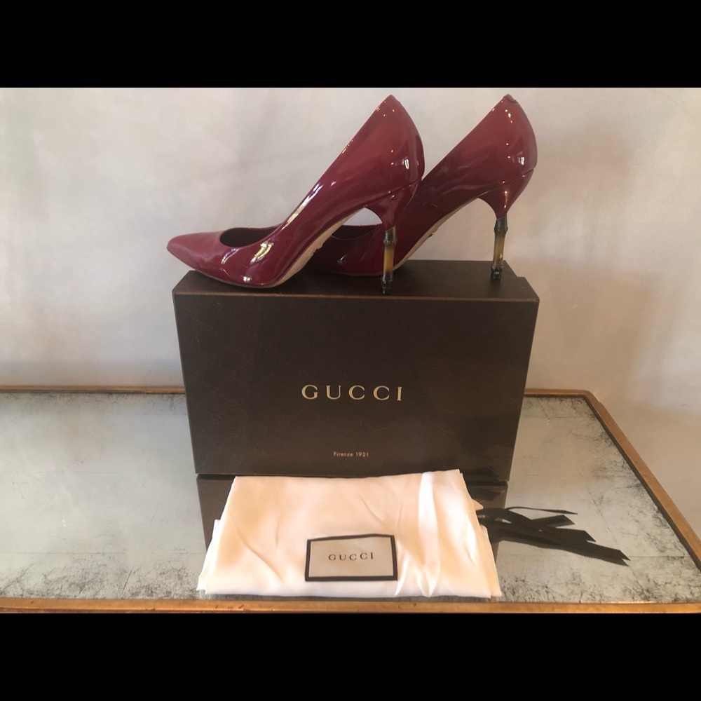Gucci pumps